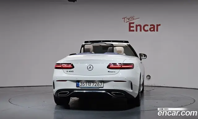Mercedes-Benz E-Class 2023 3.0 автомат (гидро), миниатюра 3