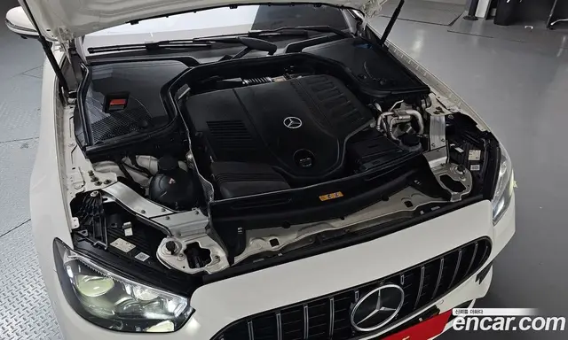 Mercedes-Benz E-Class 2023 3.0 автомат (гидро), миниатюра 5