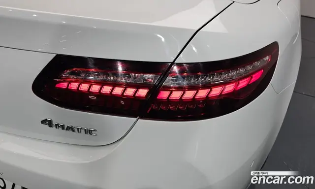 Mercedes-Benz E-Class 2023 3.0 автомат (гидро), миниатюра 8