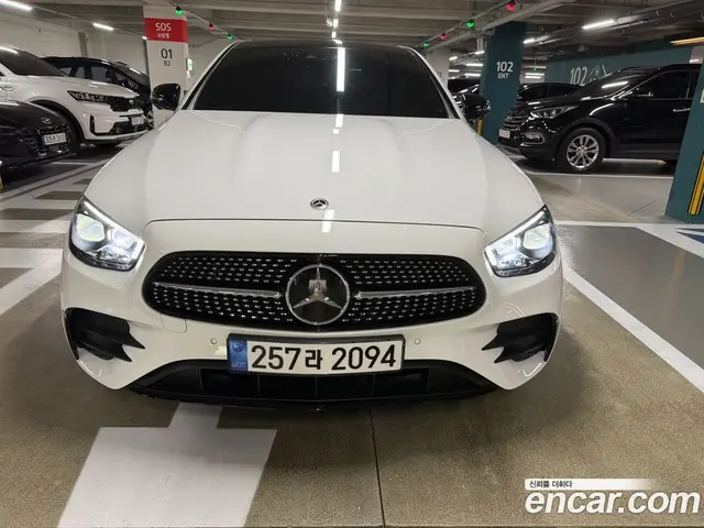 Mercedes-Benz E-Class, 2023, 13 000 км