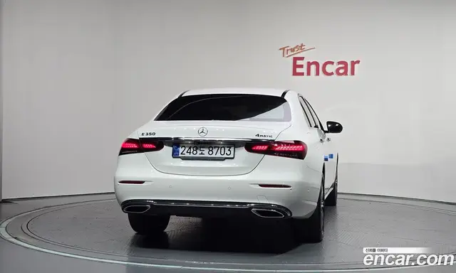 Mercedes-Benz E-Class 2023 2.0 автомат (гидро), миниатюра 4 Mercedes-Benz E-Class 2023 2.0 автомат (гидро), миниатюра 4