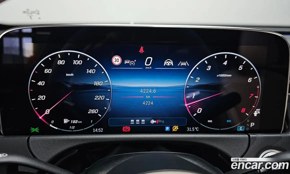 Mercedes-Benz E-Class 2026 2.0 автомат (гидро), фото 11