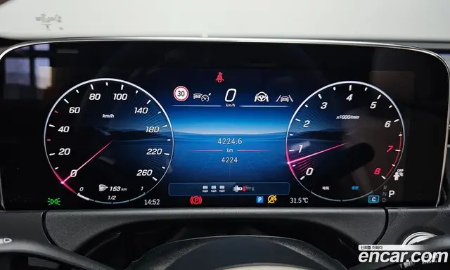 Mercedes-Benz E-Class 2026 2.0 автомат (гидро), миниатюра 11