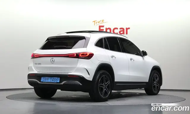 Mercedes-Benz EQA 2023 0.2 автомат (гидро), миниатюра 2