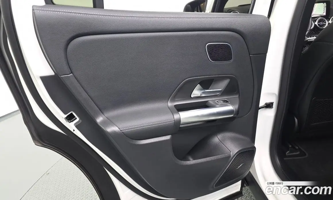 Mercedes-Benz EQA 2023 0.2 автомат (гидро), фото 15