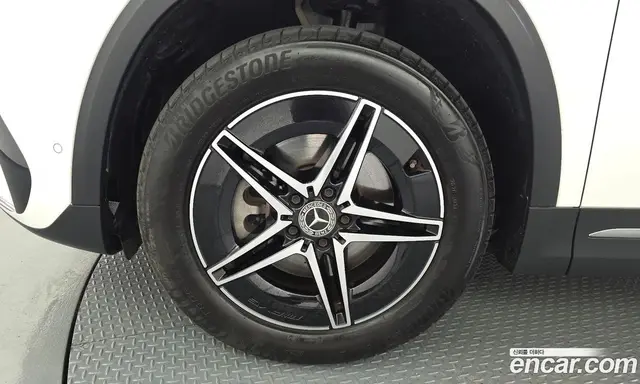 Mercedes-Benz EQA 2023 0.2 автомат (гидро), миниатюра 5