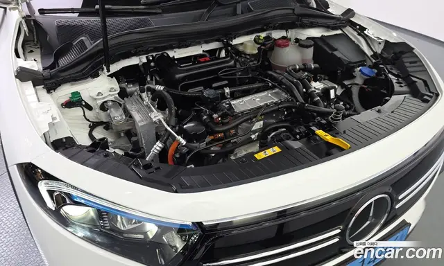 Mercedes-Benz EQA 2023 0.2 автомат (гидро), миниатюра 6