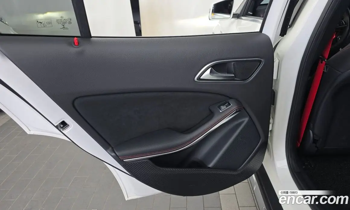 Mercedes-Benz GLA-Class 2019 2.0 автомат (гидро), фото 15