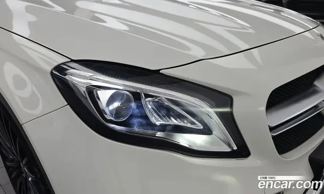Mercedes-Benz GLA-Class 2019 2.0 автомат (гидро), миниатюра 8