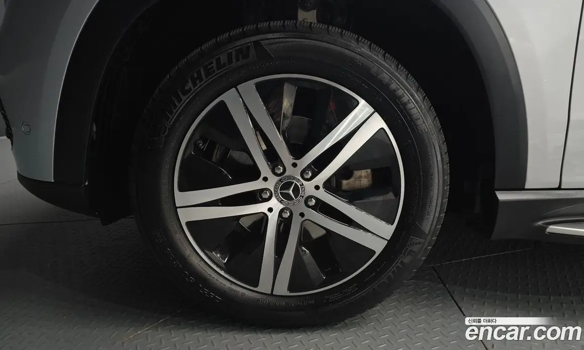 Mercedes-Benz GLE-Class 2019 1.9 автомат (гидро), фото 5 Mercedes-Benz GLE-Class 2019 1.9 автомат (гидро), фото 5