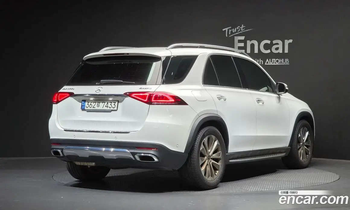 Mercedes-Benz GLE-Class 2021 1.9 автомат (гидро), фото 2 Mercedes-Benz GLE-Class 2021 1.9 автомат (гидро), фото 2