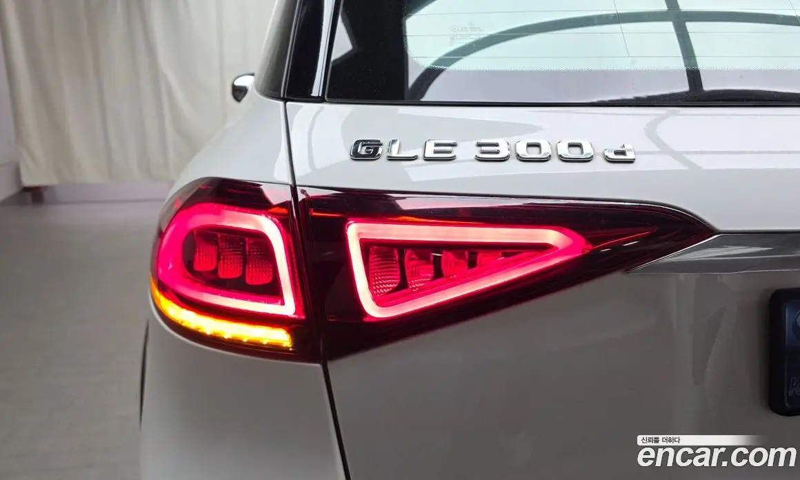 Mercedes-Benz GLE-Class 2021 1.9 автомат (гидро), фото 9 Mercedes-Benz GLE-Class 2021 1.9 автомат (гидро), фото 9