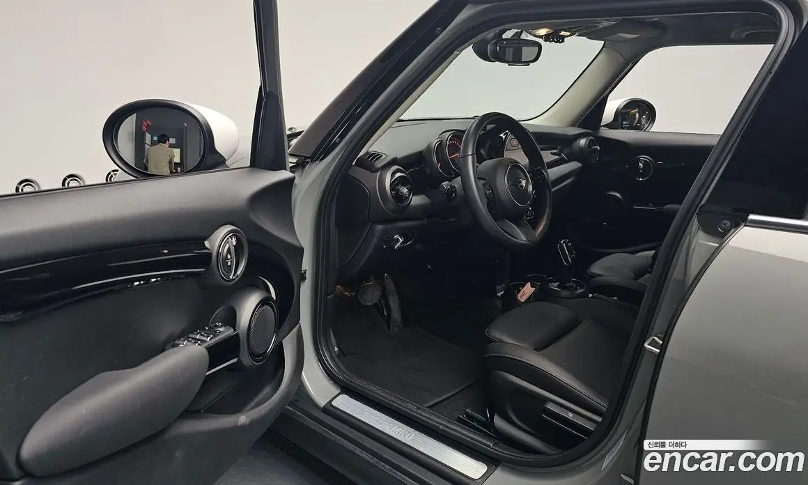 Mini Cooper 2021 1.5 автомат (гидро), фото 12