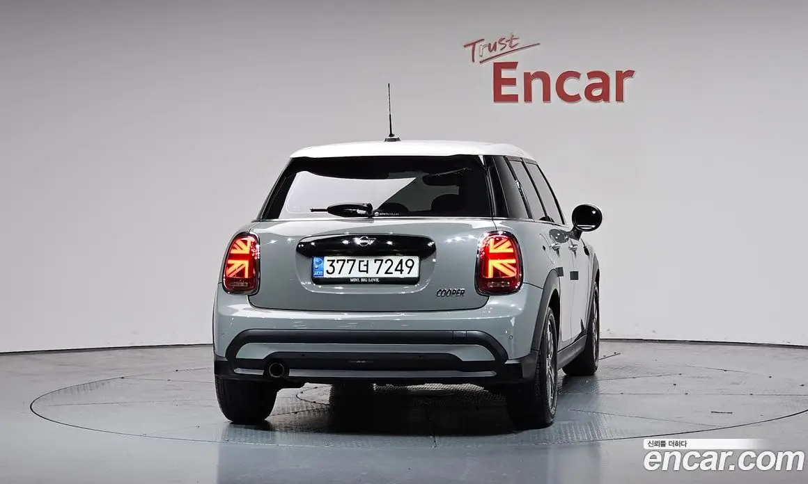 Mini Cooper 2021 1.5 автомат (гидро), фото 3