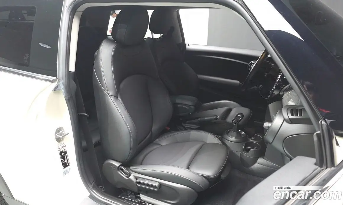Mini Cooper 2021 1.5 автомат (гидро), фото 15