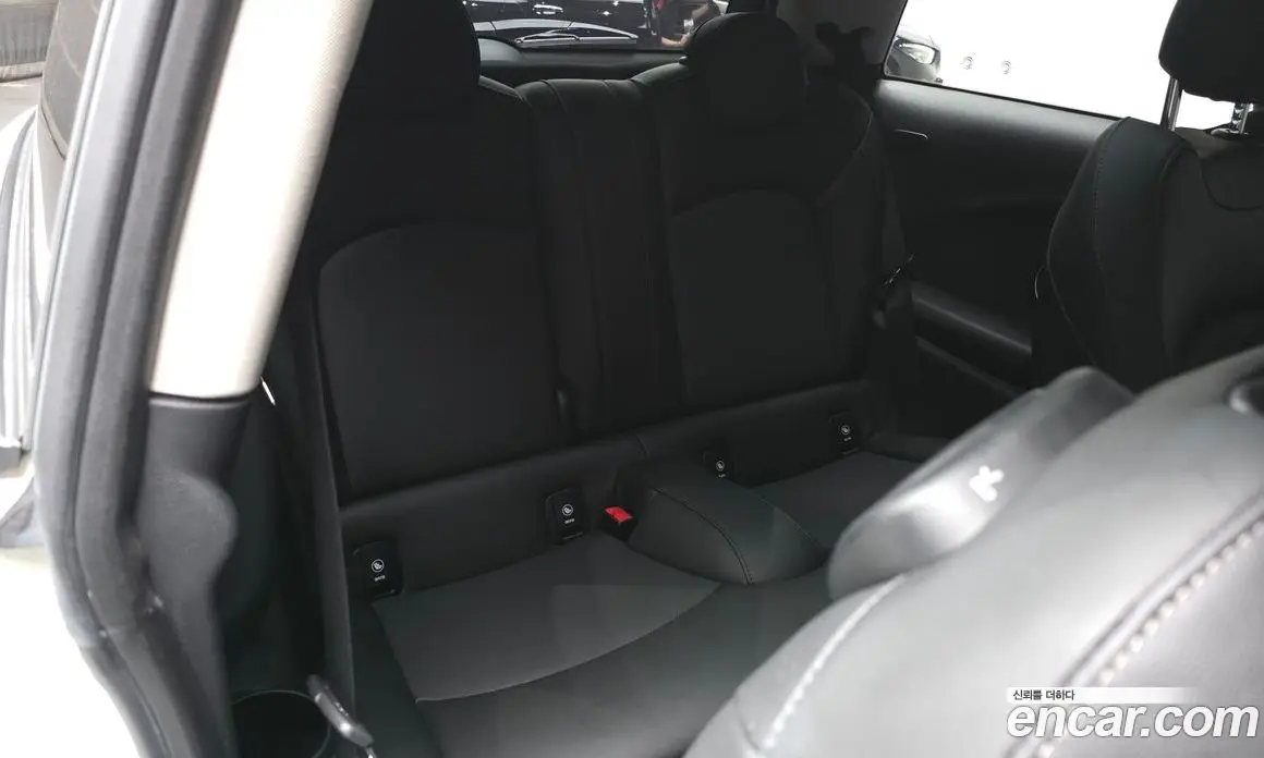 Mini Cooper 2021 1.5 автомат (гидро), фото 16