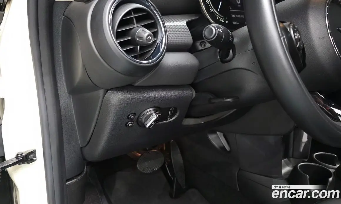 Mini Cooper 2021 1.5 автомат (гидро), фото 17