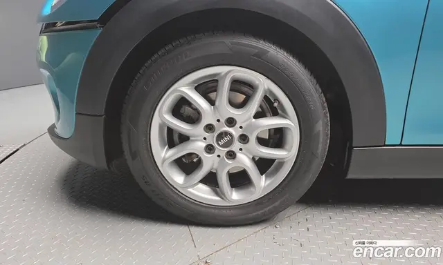 Mini Cooper Convertible 2016 1.5 автомат (гидро), миниатюра 5 Mini Cooper Convertible 2016 1.5 автомат (гидро), миниатюра 5