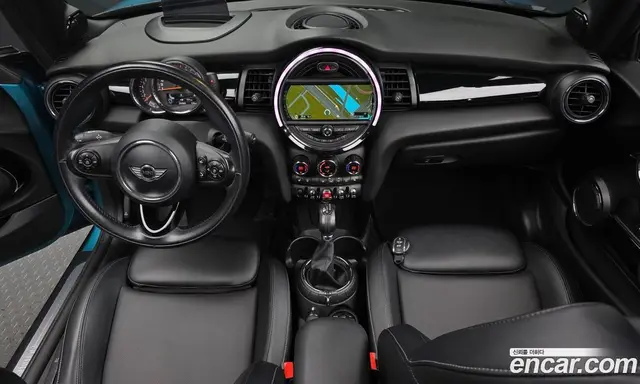 Mini Cooper Convertible 2016 1.5 автомат (гидро), миниатюра 7 Mini Cooper Convertible 2016 1.5 автомат (гидро), миниатюра 7