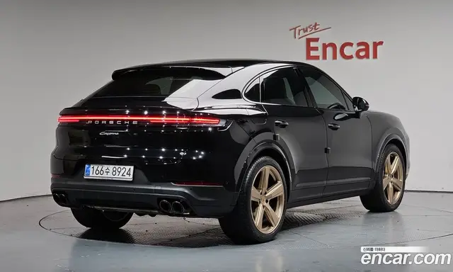 Porsche Cayenne, 2025, 8 661 км