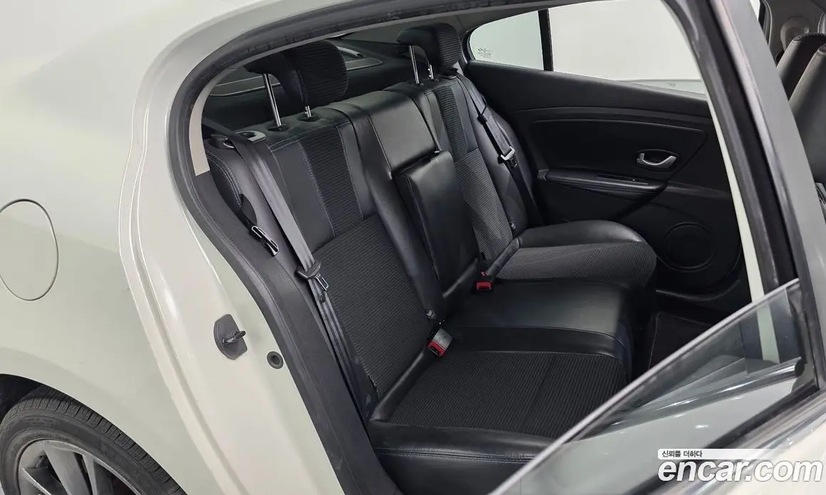 Renault (Samsung) SM3 2012 1.6 автомат (гидро), фото 17 Renault (Samsung) SM3 2012 1.6 автомат (гидро), фото 17