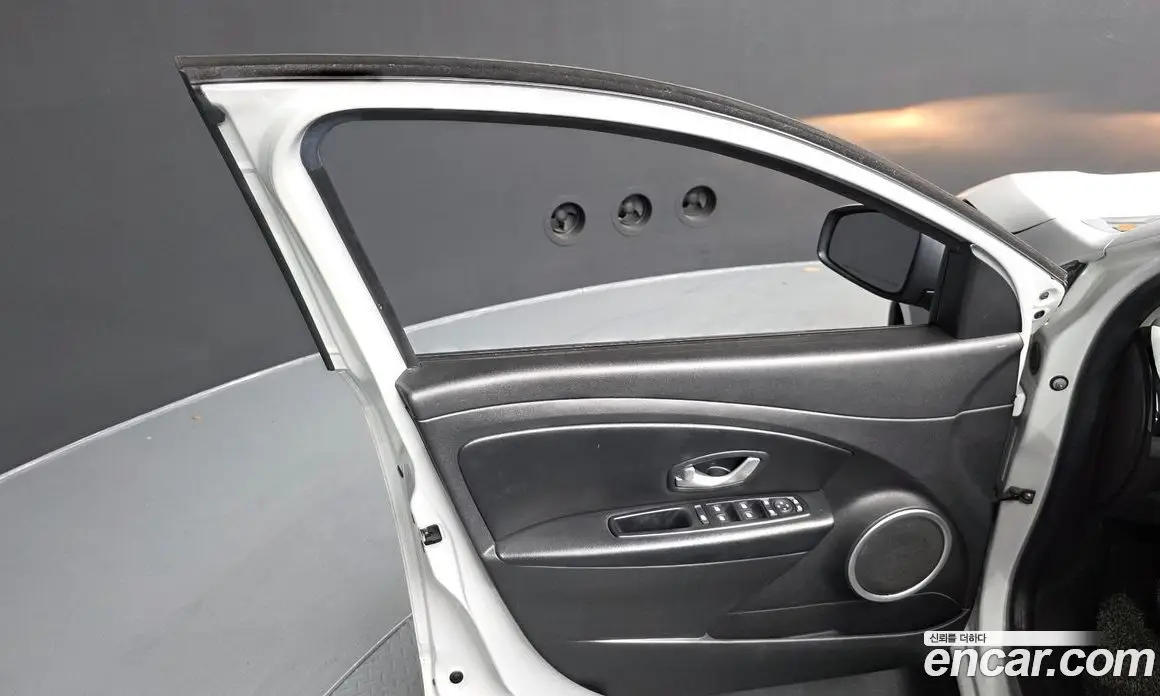 Renault (Samsung) SM3 2017 автомат (гидро), фото 13 Renault (Samsung) SM3 2017 автомат (гидро), фото 13