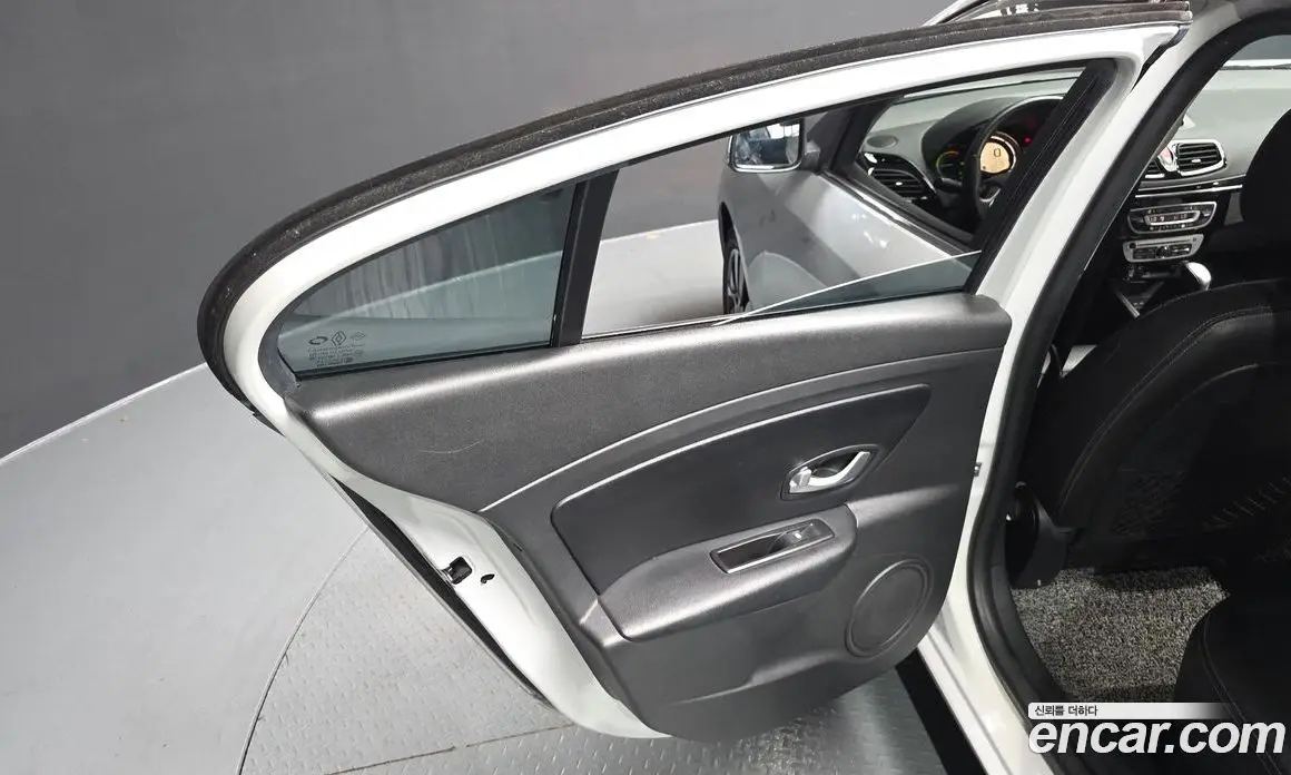 Renault (Samsung) SM3 2017 автомат (гидро), фото 14 Renault (Samsung) SM3 2017 автомат (гидро), фото 14
