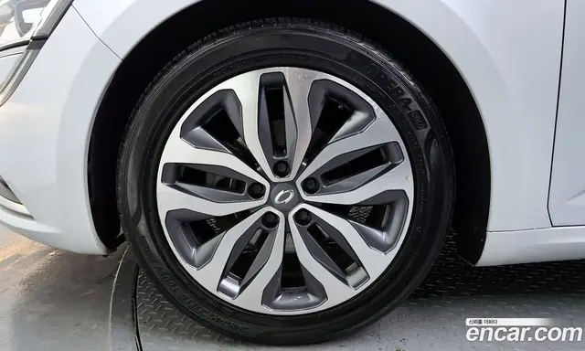 Renault (Samsung) SM6 2016 2.0 автомат (гидро), миниатюра 5 Renault (Samsung) SM6 2016 2.0 автомат (гидро), миниатюра 5