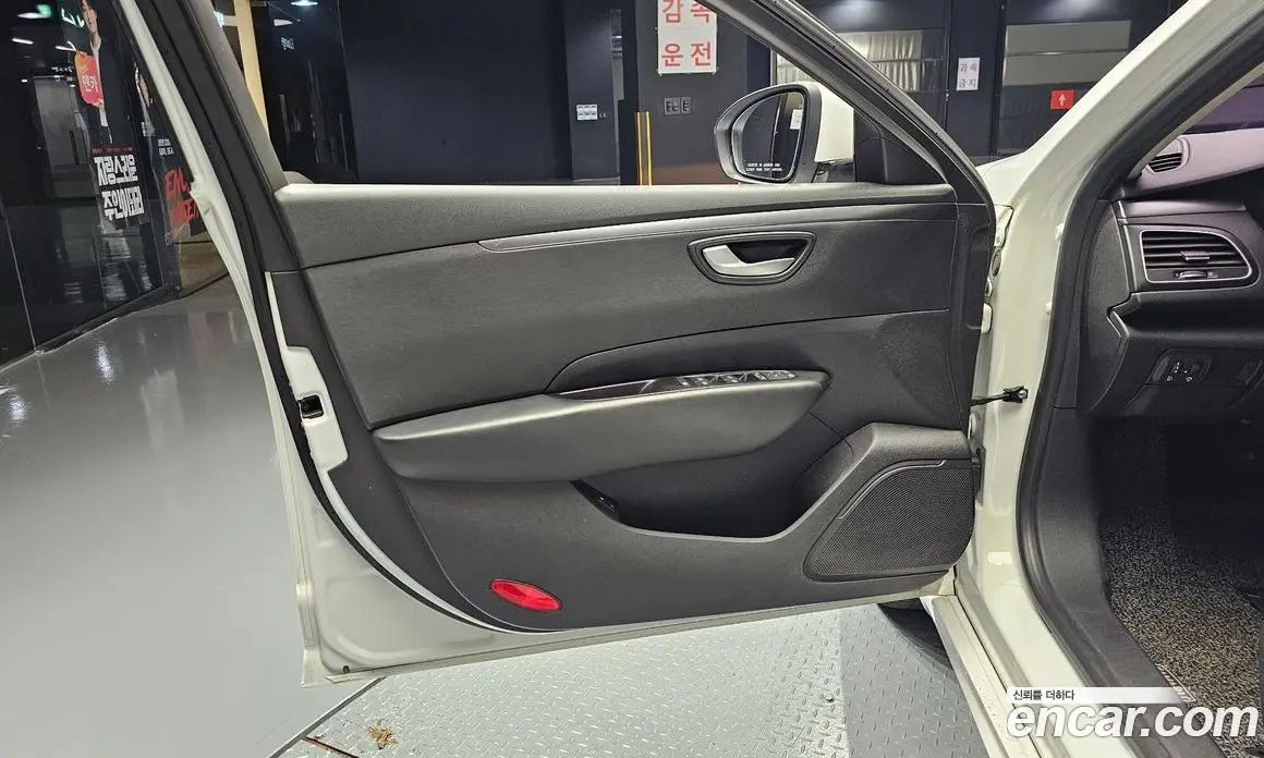 Renault (Samsung) SM6 2017 2.0 автомат (гидро), фото 14 Renault (Samsung) SM6 2017 2.0 автомат (гидро), фото 14