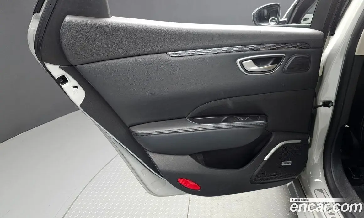Renault (Samsung) SM6 2017 2.0 автомат (гидро), фото 15 Renault (Samsung) SM6 2017 2.0 автомат (гидро), фото 15