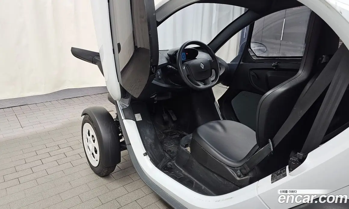 Renault (Samsung) Twizy 2020 0.1 автомат (гидро), фото 13