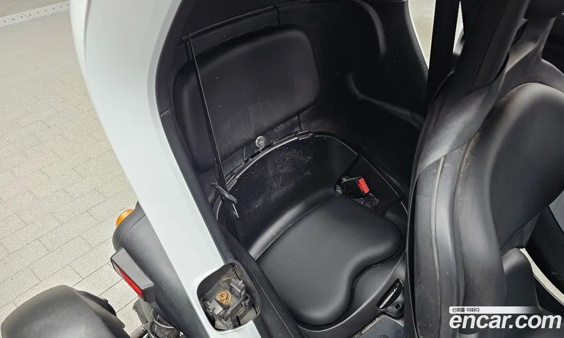 Renault (Samsung) Twizy 2020 0.1 автомат (гидро), фото 17