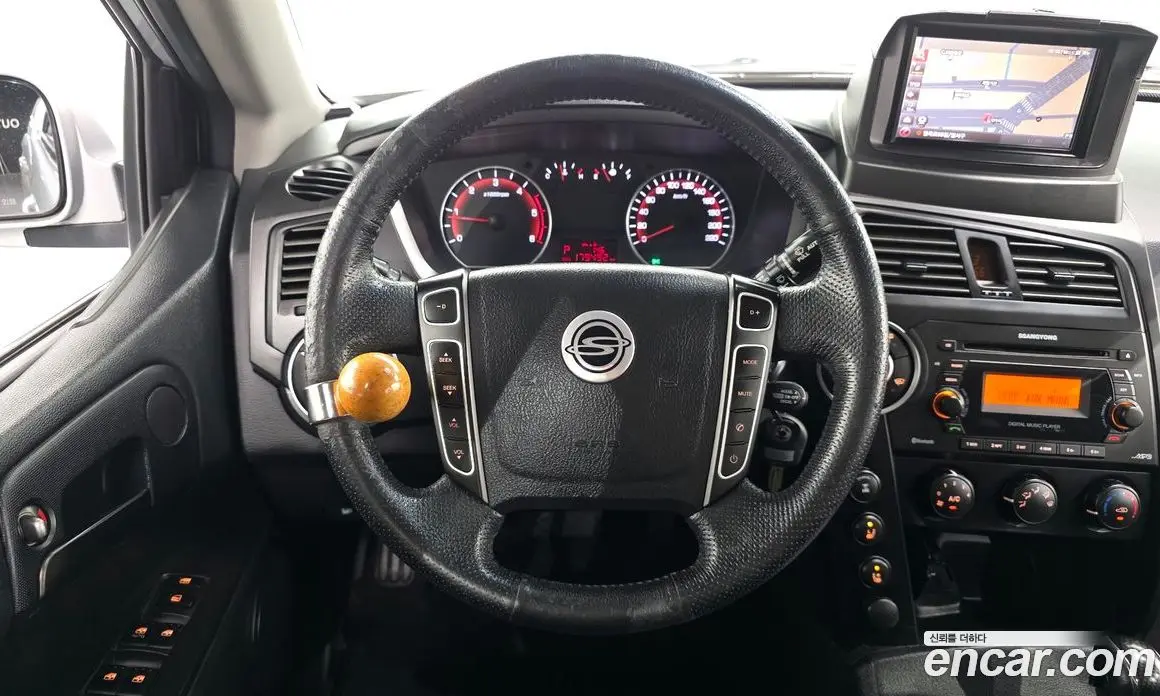 SsangYong Korando 2013 2.0 автомат (гидро), фото 12