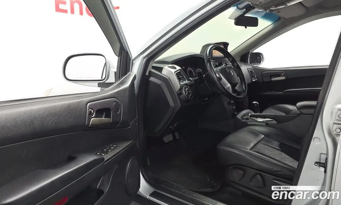SsangYong Korando 2016 2.2 автомат (гидро), фото 13
