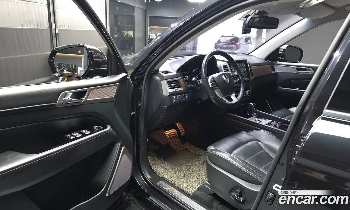 SsangYong Rexton 2017 2.2 автомат (гидро), фото 13