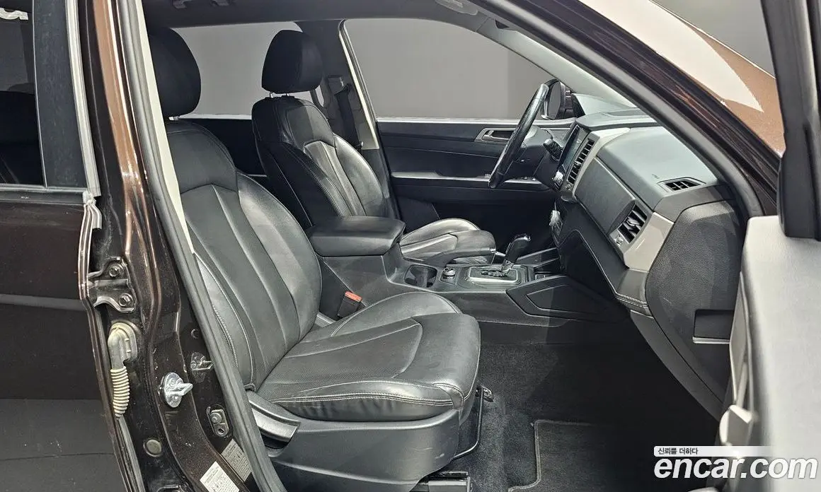 SsangYong Rexton 2018 2.2 автомат (гидро), фото 17 SsangYong Rexton 2018 2.2 автомат (гидро), фото 17