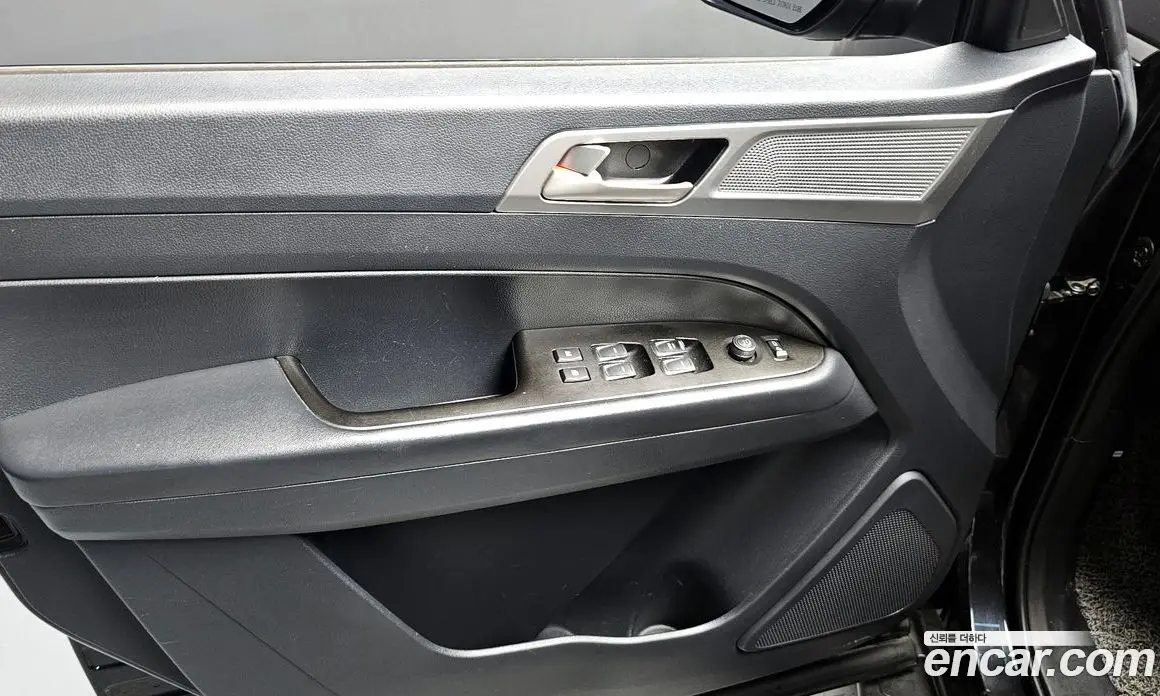 SsangYong Rexton 2019 2.2 автомат (гидро), фото 14 SsangYong Rexton 2019 2.2 автомат (гидро), фото 14