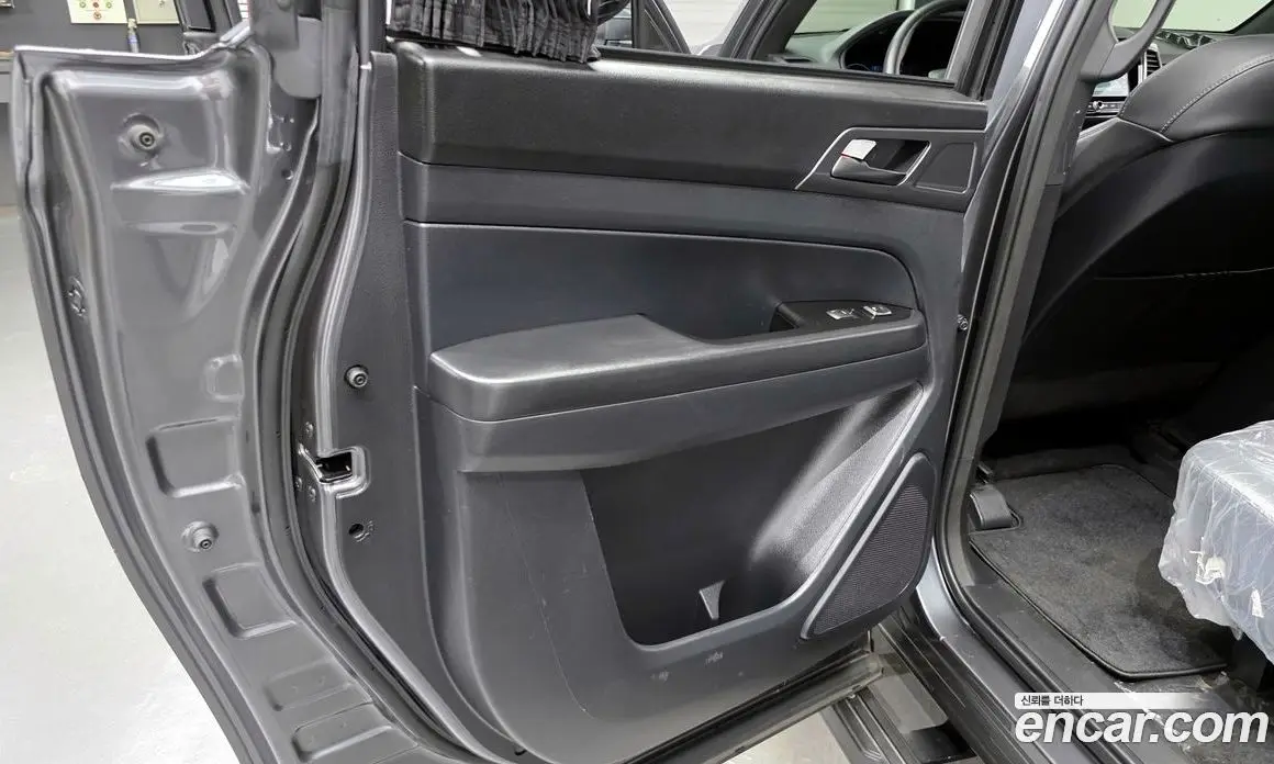SsangYong Rexton 2023 2.2 автомат (гидро), фото 15