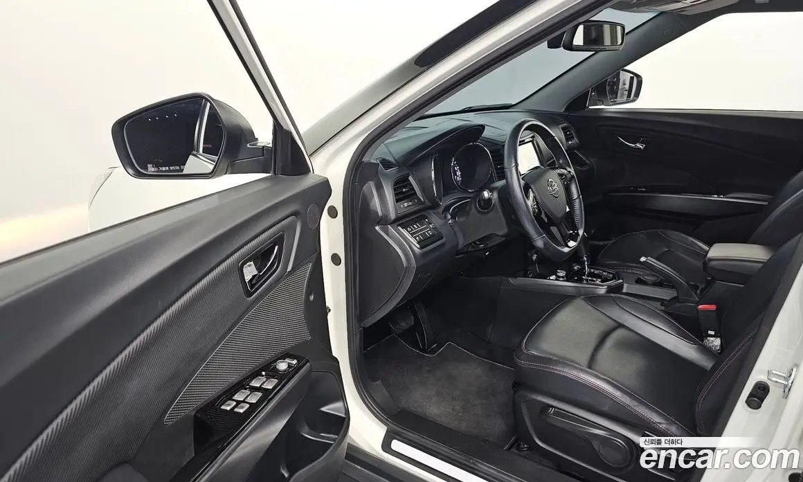 SsangYong TIBOLI 2017 1.6 автомат (гидро), фото 13 SsangYong TIBOLI 2017 1.6 автомат (гидро), фото 13