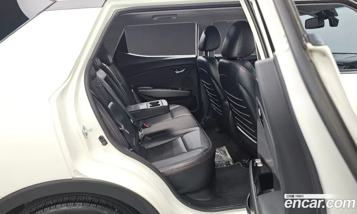 SsangYong TIBOLI 2017 1.6 автомат (гидро), фото 17 SsangYong TIBOLI 2017 1.6 автомат (гидро), фото 17