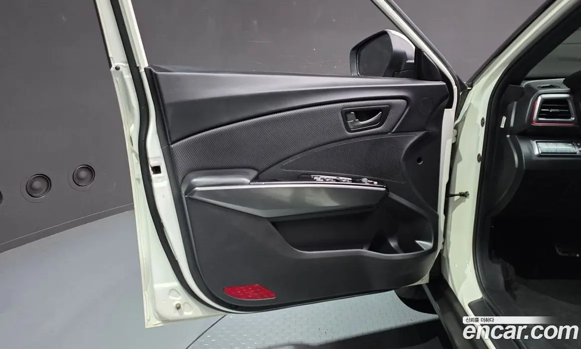 SsangYong TIBOLI 2020 1.5 автомат (гидро), фото 14