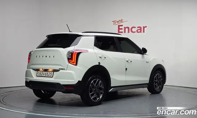 SsangYong TIBOLI 2023 1.5 автомат (гидро), миниатюра 2