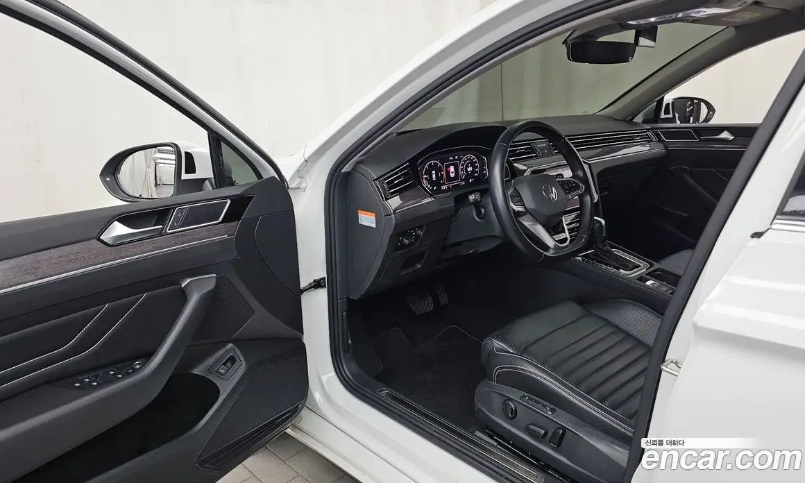 Volkswagen Passat 2021 2.0 автомат (гидро), фото 13 Volkswagen Passat 2021 2.0 автомат (гидро), фото 13