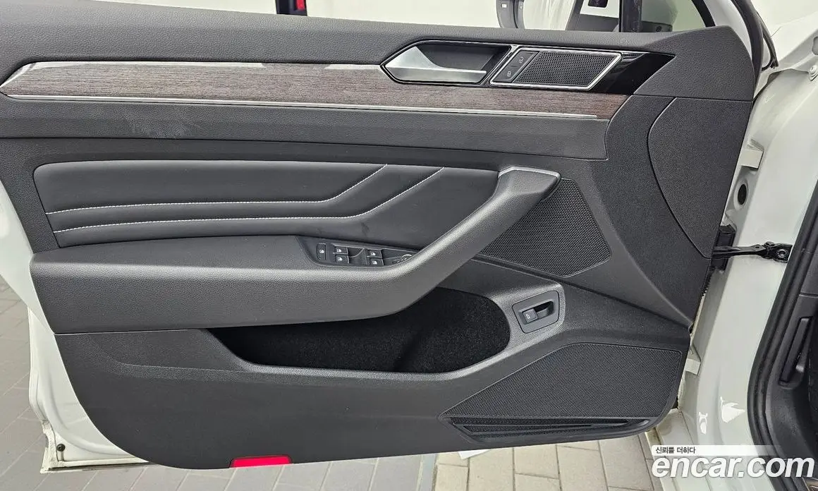Volkswagen Passat 2021 2.0 автомат (гидро), фото 14 Volkswagen Passat 2021 2.0 автомат (гидро), фото 14