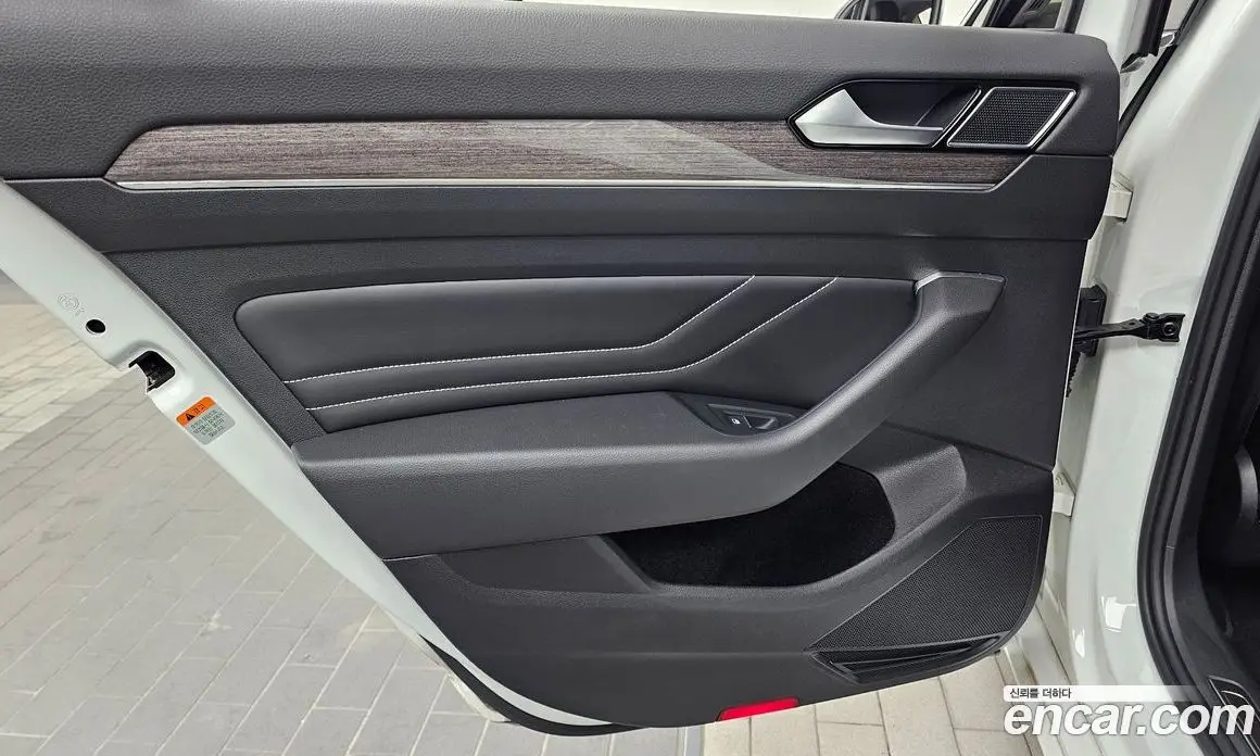 Volkswagen Passat 2021 2.0 автомат (гидро), фото 15 Volkswagen Passat 2021 2.0 автомат (гидро), фото 15