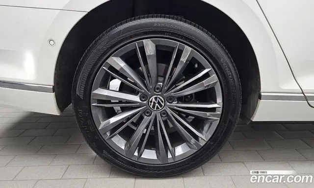 Volkswagen Passat 2021 2.0 автомат (гидро), миниатюра 5 Volkswagen Passat 2021 2.0 автомат (гидро), миниатюра 5