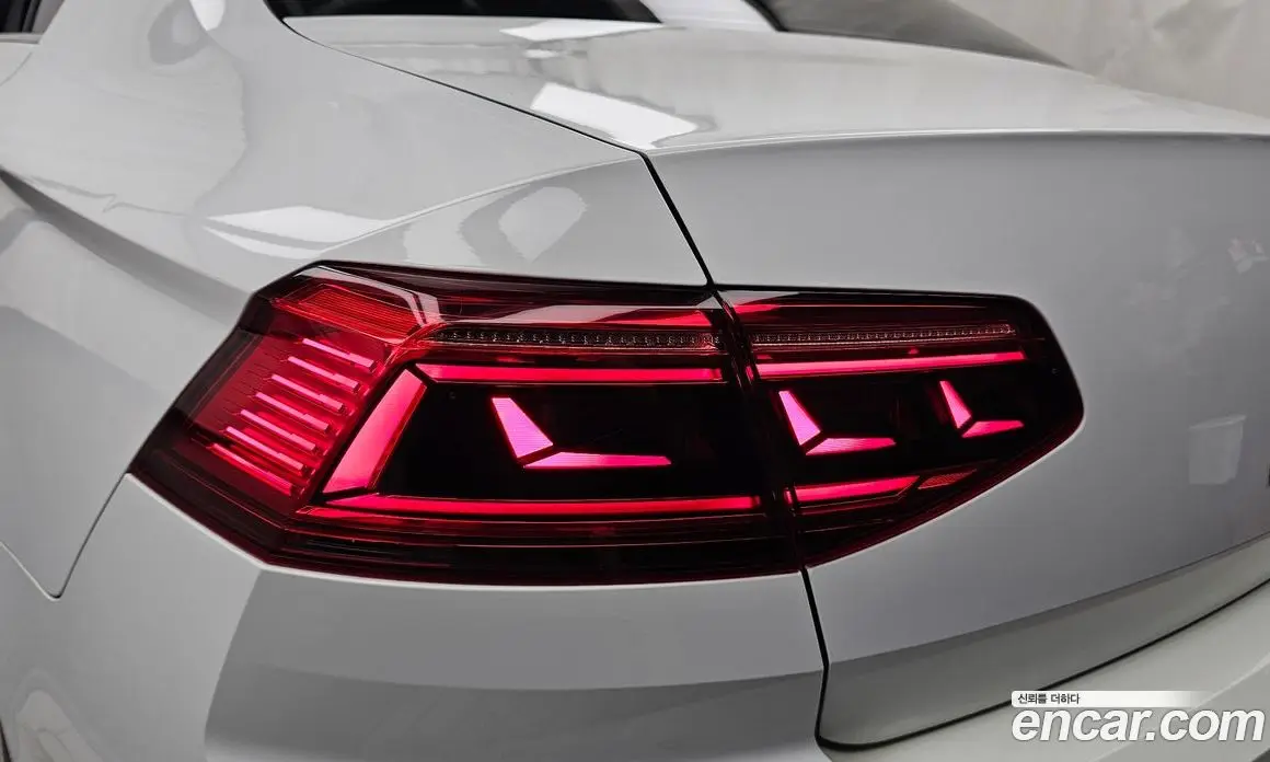 Volkswagen Passat 2021 2.0 автомат (гидро), фото 9 Volkswagen Passat 2021 2.0 автомат (гидро), фото 9