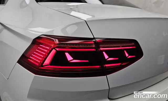 Volkswagen Passat 2021 2.0 автомат (гидро), миниатюра 9 Volkswagen Passat 2021 2.0 автомат (гидро), миниатюра 9