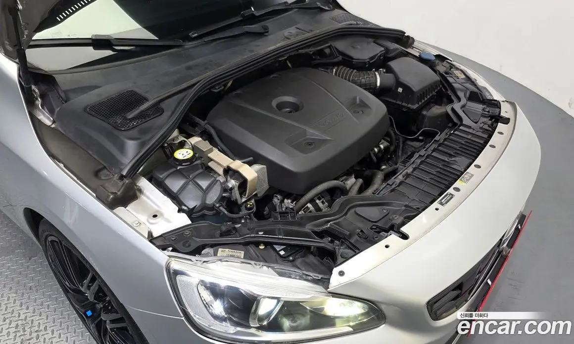 Volvo S60 2017 2.0 автомат (гидро), фото 6