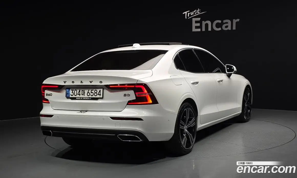 Volvo S60 2020 2.0 автомат (гидро), фото 2 Volvo S60 2020 2.0 автомат (гидро), фото 2